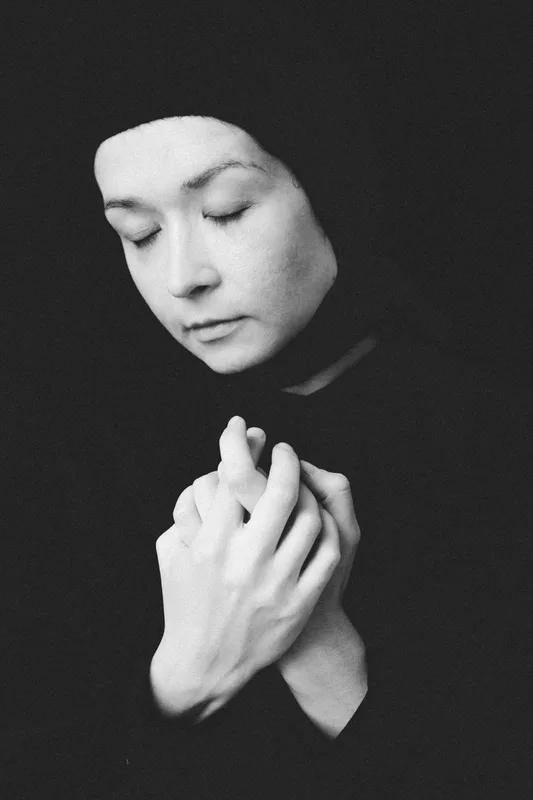 FATUM — a creative shoot with Eva in Moscow